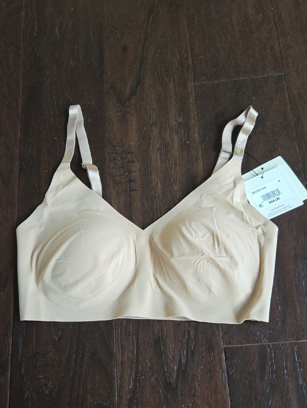 Calvin Klein Women's Invisibles Comfort Lightly Lined Seamless Wireless - Nude